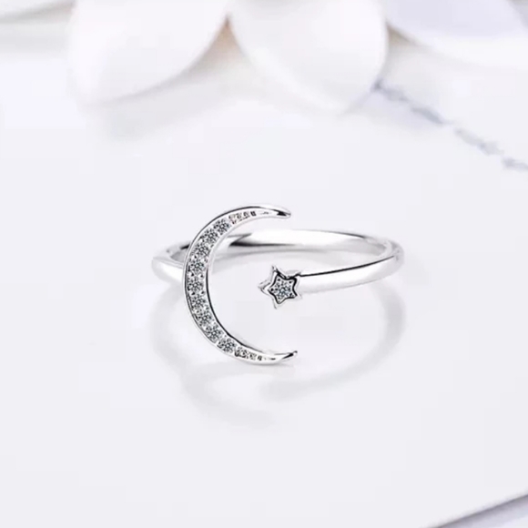 Jewelry - 925 Sterling Silver Star Moon Ring